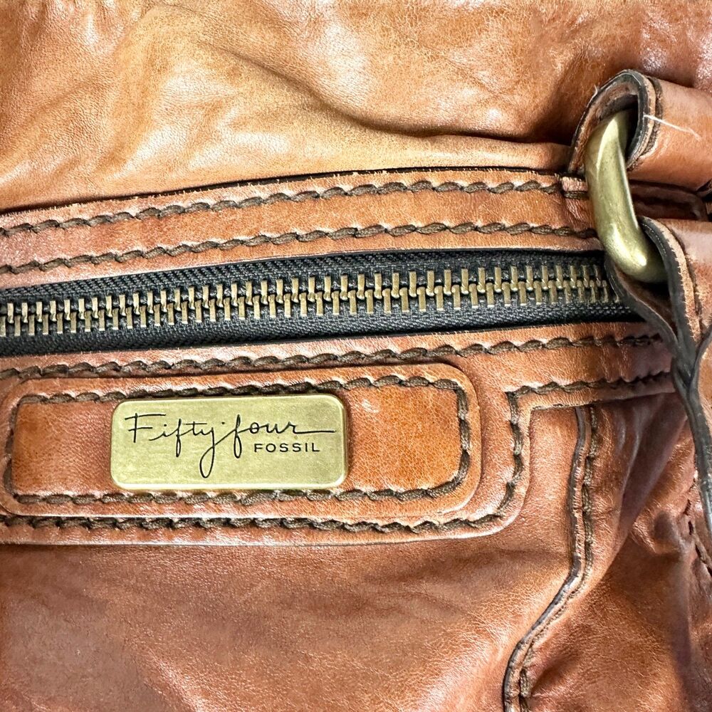 Fossil Fifty Four Vintage Leather Satchel Bag Purse Cognac Brown Y2K Key Charm - Picture 10 of 13